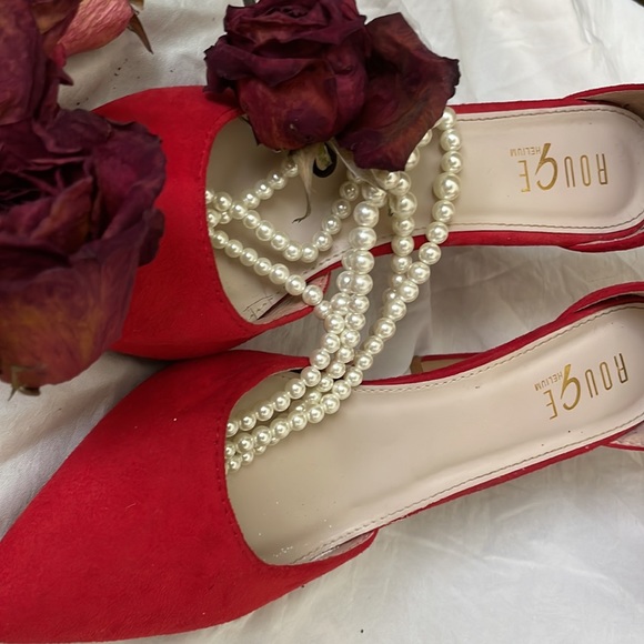 ❤️‍🔥🌶️Red Close Toed Heels🌶️❤️‍🔥 - Picture 4 of 8